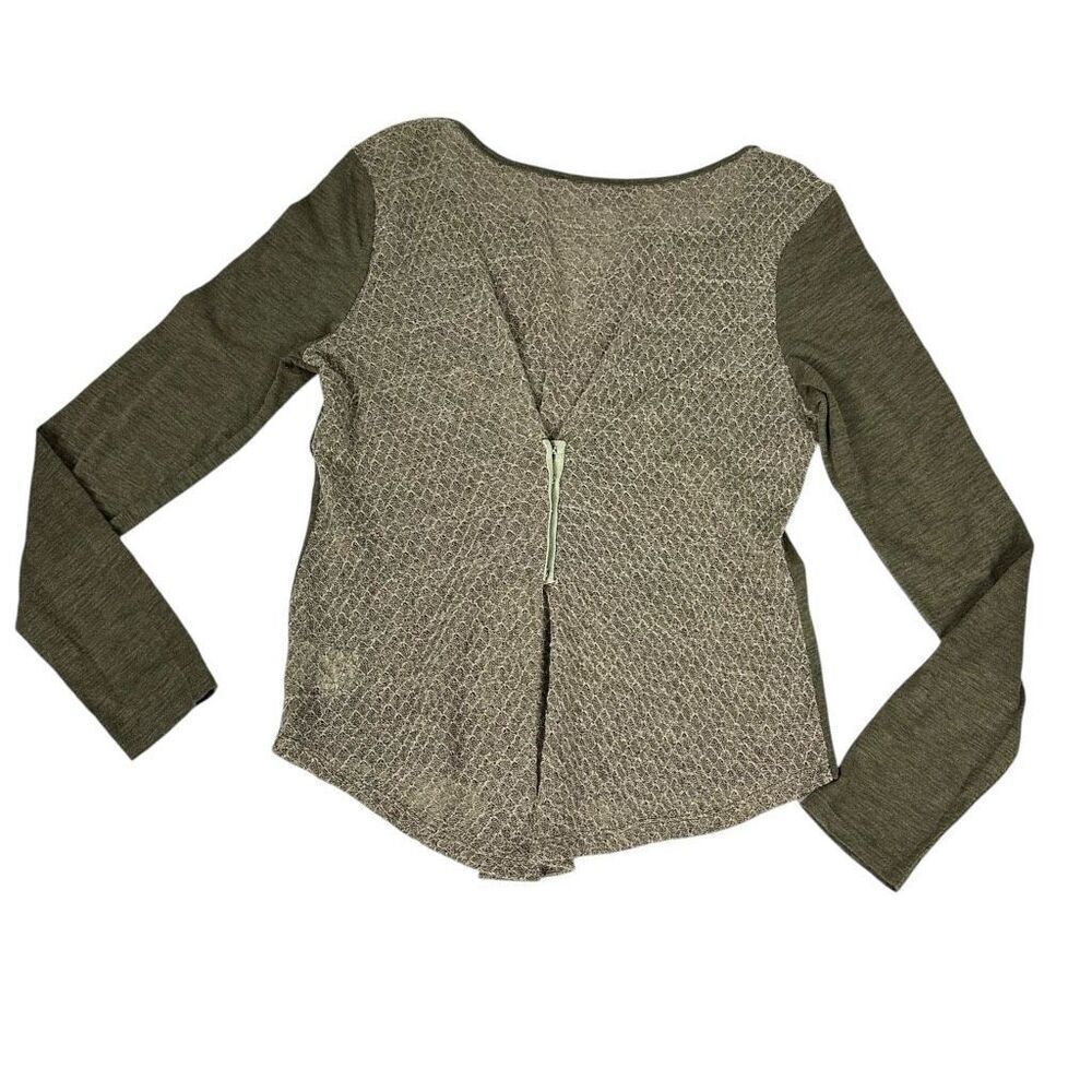 Miss Me Small Long Sleeve Top V-Neck - Picture 2 of 8